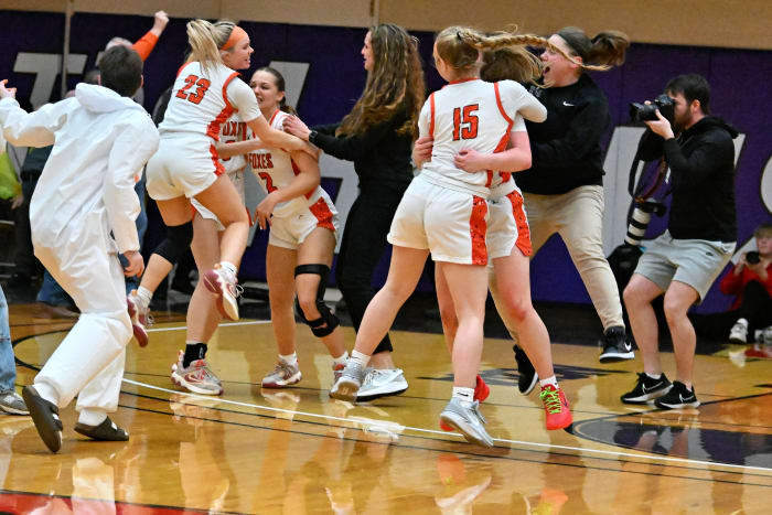 a Silverton Crater 5A Oregon girls basketball final 2024 Leon Neuschwander 48